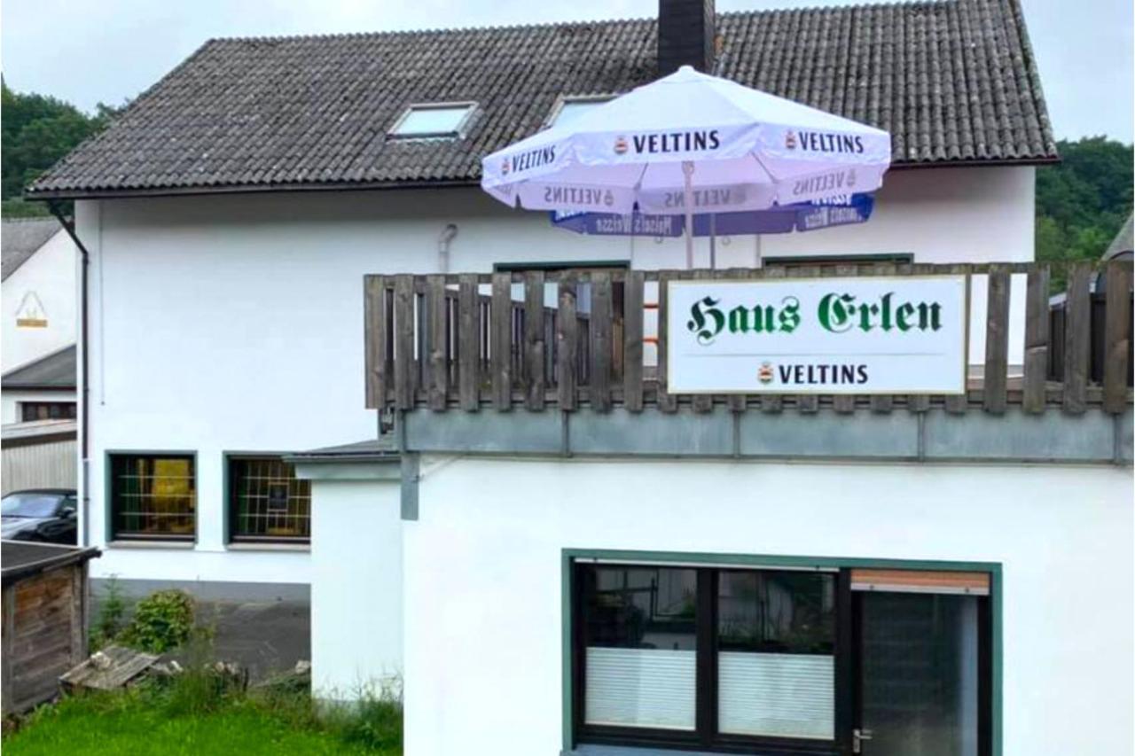Haus Erlen Hotel Olsberg Buitenkant foto